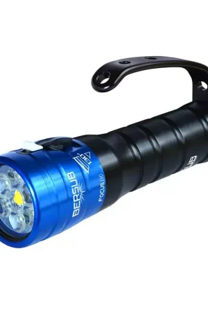 Dernier Modèle Phare de plongée Focus EVO AA - 3300 Lumens